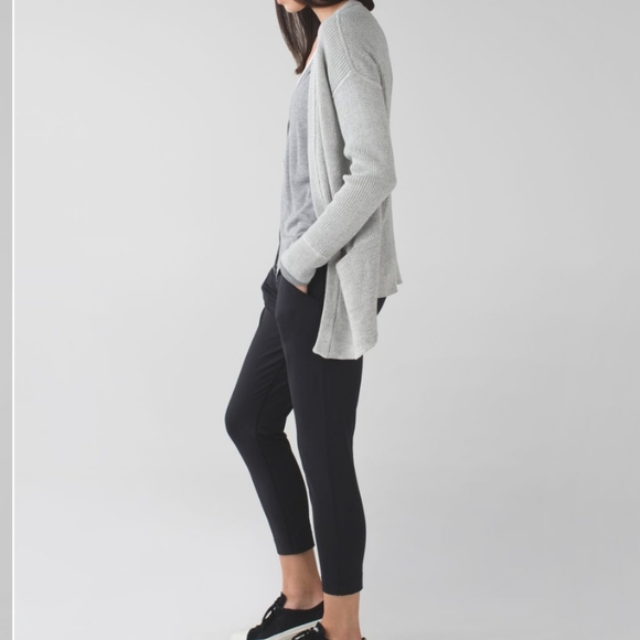Lululemon vestigan - Picture 2 of 10